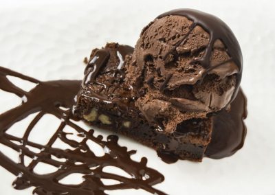 Brownie con helado